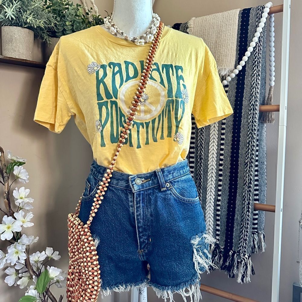 Wildfox Pale Yellow Radiate Positivity Boho Hippy Daisy Graphic T Shirt